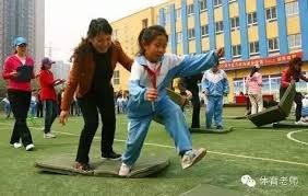 德州扑克策略：解析“延迟持续下注（Delayed C-bet）”对控制底池规模的作用。（德州扑克策略解析：如何用延迟持续下注掌控底池大小）