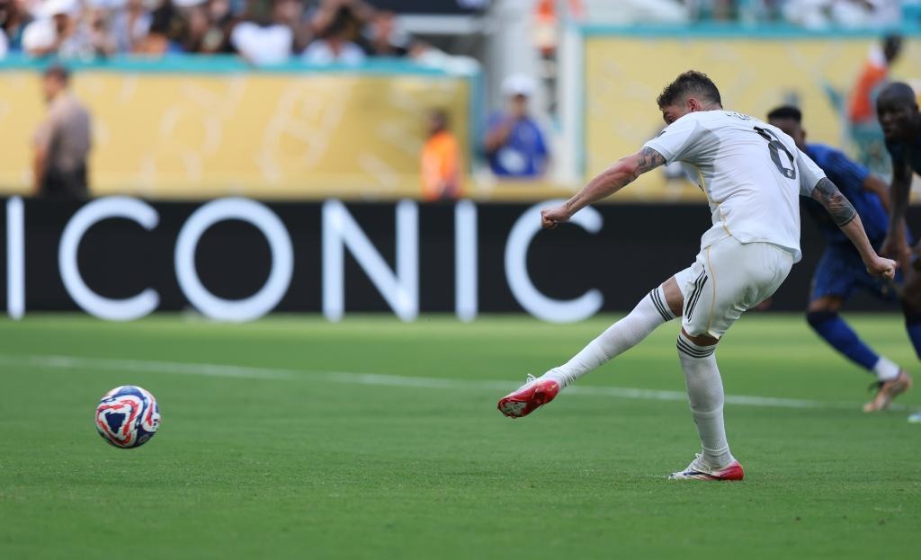 英超焦点战：阿森纳战平利物浦