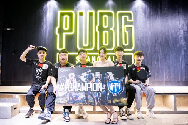 多一对一的 多一对一的