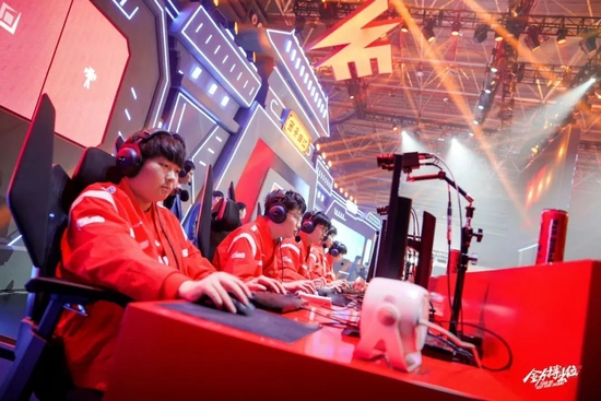 湖人锋线大 湖人锋线大