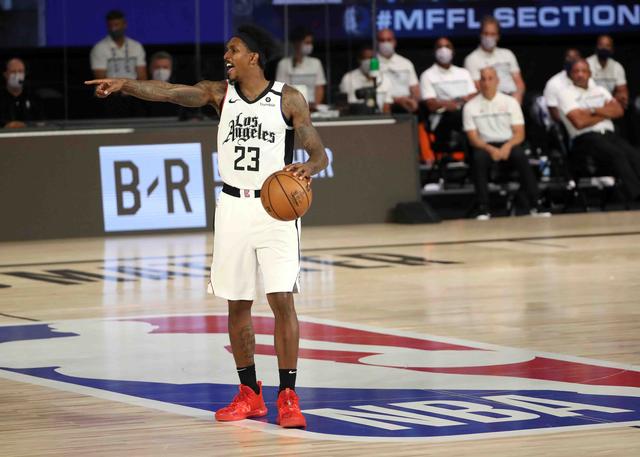 前锋之间切 前锋之间切